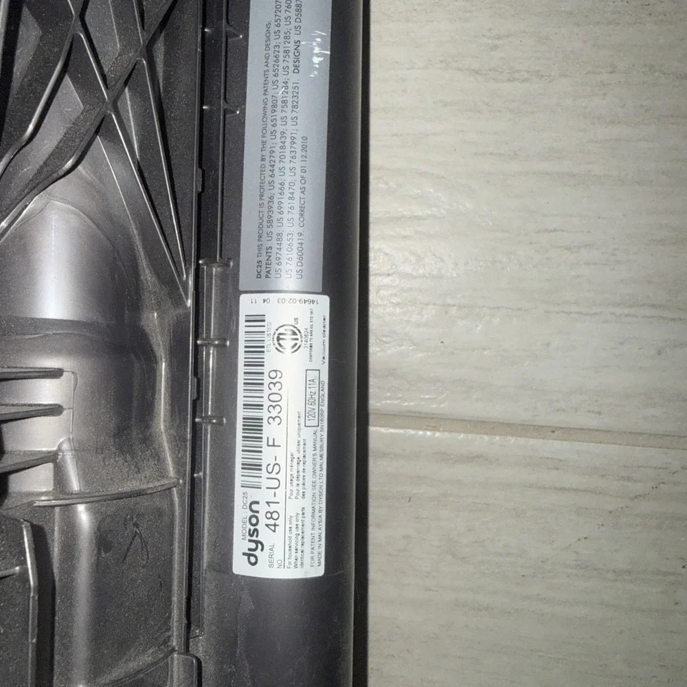Dyson includes cracks
